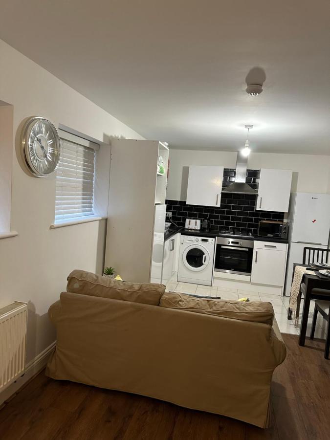 Beautiful Hoe Street Dream Ground Floor One Bedroom Apartment ロンドン エクステリア 写真