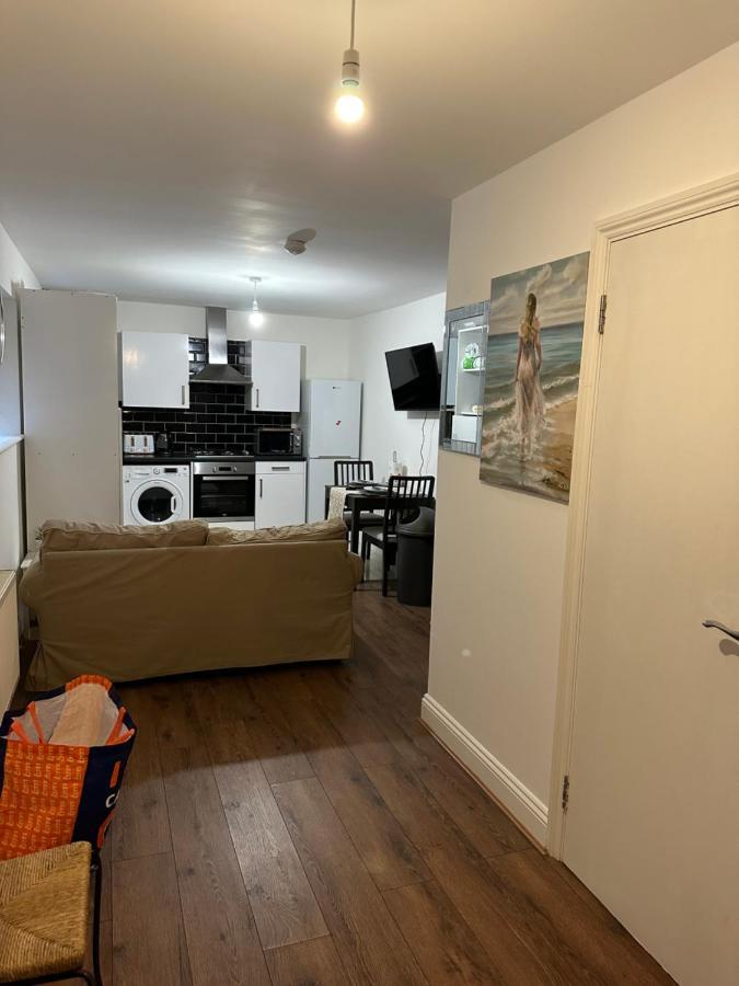 Beautiful Hoe Street Dream Ground Floor One Bedroom Apartment ロンドン エクステリア 写真